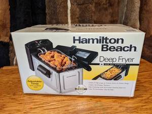 lot 123 image: Hamilton Beach Deep Fryer