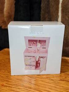 lot 194 image: Mele & Company Musical Jewelry Box, New