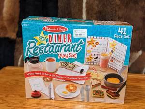 lot 166 image: Melissa & Doug Diner Restaurant Play Set