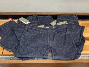 lot 117 image: 3 Pair of Goodfellow Skinny Jeans, 32 x 30 and 32 x 32