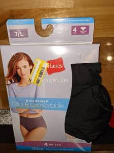 lot 209 image: Womens XL Briefs & Bras