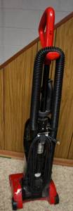 lot 92 image: Dirt Devil Easy Lite Cyclonic Upright Vacuum