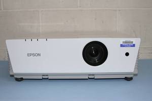 lot 7 image: Epson PowerLite 6110i Multimedia 3500-Lumen 3LCD Projector  Projection System