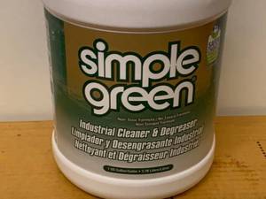 lot 49 image: Simple Green
