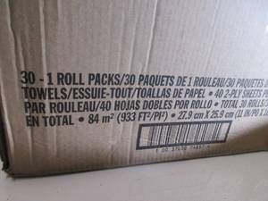 lot 6 image: Bounty Paper Towels
