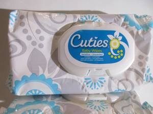 lot 24 image: Baby Wipes