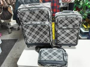 3-Piece Rolling Luggage