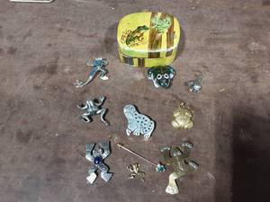 Frog Box & Frog Pins