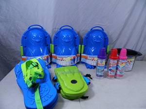 lot 60 image: New Snow Toys
