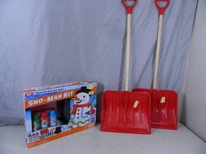 lot 93 image: New Kids Snow Shovels and Snowman Kit