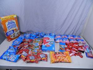 lot 120 image: Candy, Snacks, and More