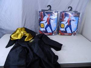 lot 177 image: New Kids Dress Up Halloween Costumes