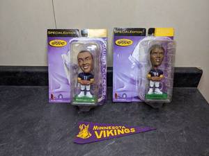 lot 70 image: Rare Mini Vikings Pennant with Randy Moss and Daunte Culpepper Bobbleheads