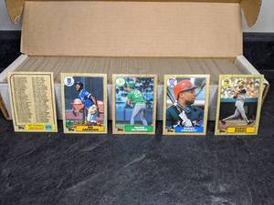 lot 73 image: 1987 Topps Baseball Compete Set