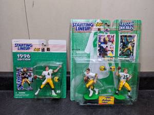 lot 81 image: Packers Legends Starting Lineup Figures - Starr and Favre
