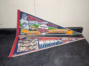 lot 42 image: Pair of 1991 Minnesota Twins Pennants