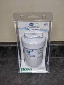 lot 207 image: Refrigerator Filter Replacement Cartridge NEW