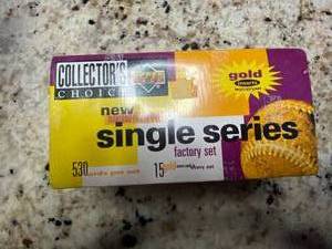 lot 246 image: New 1995 MLB Upper Deck Collectors Choice Baseball Card Set