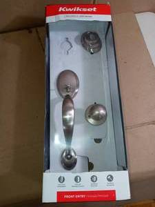 lot 47 image: Dakota Satin Nickel Single Cylinder Door Handleset with Polo Door Knob Featuring SmartKey Security by Kwikset- open box not used