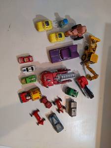 lot 75 image: Variety of Vintage Toy Cars