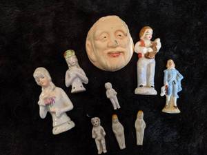 lot 173 image: Vintage Glass and or Porcelain Figures