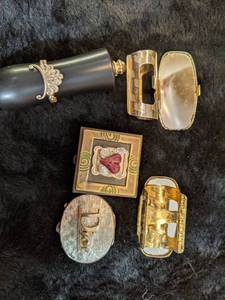 lot 184 image: Vintage Vanity Items Including Lipstick HolderMirror, Dior Compact, Needle Holder and More