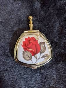 lot 185 image: Vintage Purse Ashtray