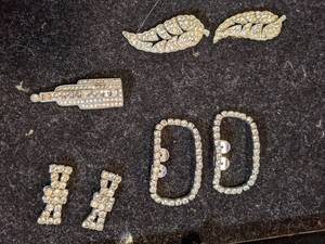 lot 136 image: Vintage Shoe Clips