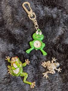 lot 153 image: Collection of Frogs
