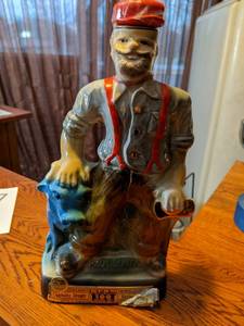 lot 227 image: Vintage Paul Bunyan, Brainerd, Minnesota 1971 Decanter
