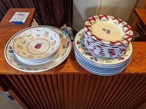 lot 229 image: Princess House Orchard Medley Set of Dishes