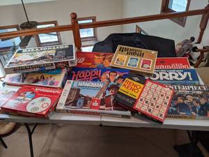 lot 16 image: Lot of Vintage Games