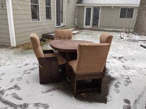 lot 311 image: Dining Room or Game Room Table with 4 Chairs