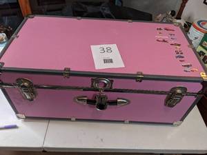 lot 38 image: Rolling Foot Locker - Trunk in Pink