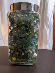 lot 81 image: Jar of Marbles - 10 Pounds