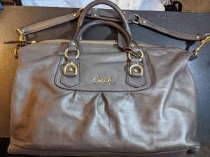 lot 98 image: Authentic Coach Taupe Leather Handbag - Like NEW