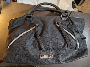lot 99 image: Kenneth Cole Black Purse Handbag
