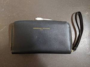 lot 85 image: Adrienne Vittadini Studio Wristlet with Charger