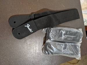 lot 315 image: Fender Guitar Straps - 3