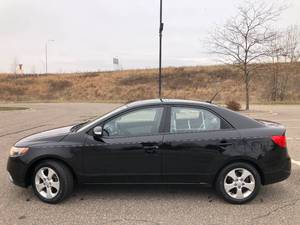 2010 Kia Forte LOW MILES
