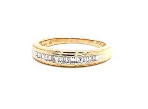 lot 45 image: Fine Channel Set Diamond Baguette Estate Band  Ring in 14k Yellow Gold $1650 Retail