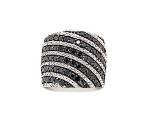 lot 59 image: Gorgeous Black Diamond Statement Estate Ring $1000 Retail