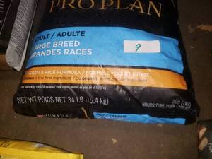 lot 9 image: Purina Pro Plan Chicken & Rice Formula for Adult Large Breed Dogs