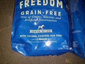 lot 18 image: 2 Bags of Blue Buffalo Freedom Grain Free Senior Recipe Dry Dog Food