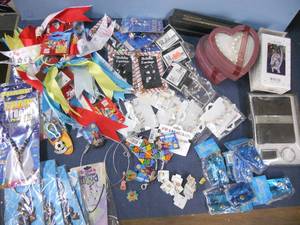 lot 68 image: Jewelry Lot - Kids and Adults - Other gift items, wallet, key tags, Pens