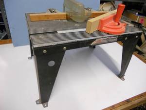 lot 81 image: Router Table