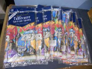 lot 128 image: Qty of 11 Happy New Years Vinyl Table Covers