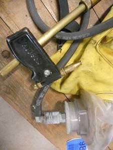 lot 98 image: Liquid Backpack With Spray Nozzle