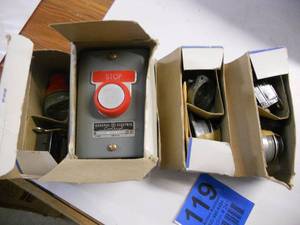 lot 119 image: 4 OilTight P.B. Unit - Stop Switches