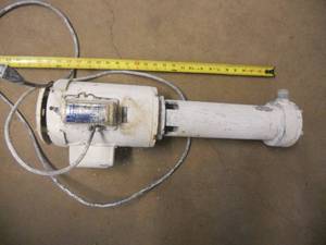 lot 138 image: FilPro Submergible 115v 34HP Water Pump - Works Great